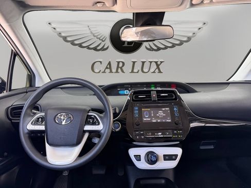 Used 2018 Toyota Prius Two w/ Prius Two Safety Plus Package FWD image 10