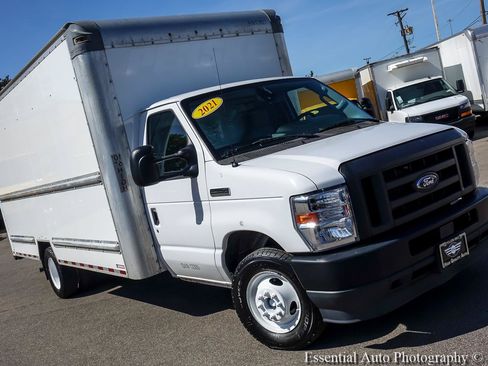 Used 2021 Ford E-350 and Econoline 350 Super Duty RWD image 4