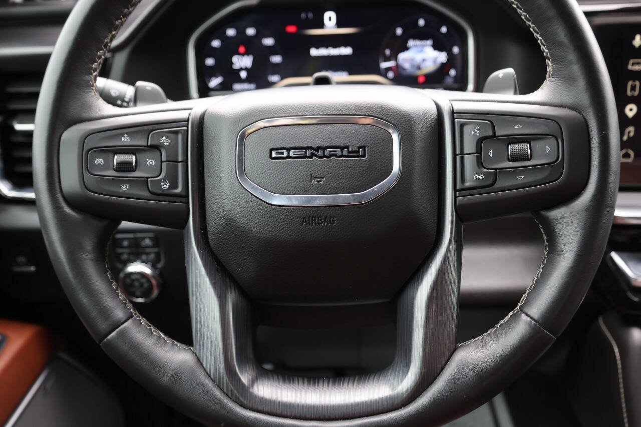 Used 2023 GMC Sierra 1500 Denali Ultimate AWD/4WD image 18