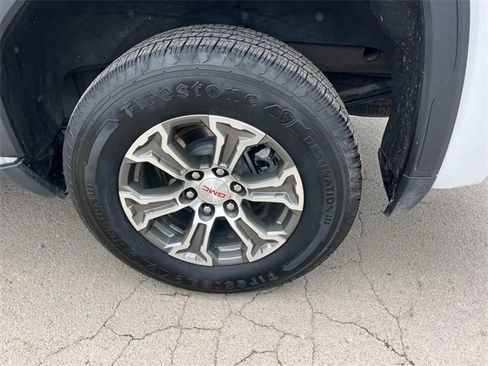 Used 2024 GMC Sierra 1500 SLT image 11