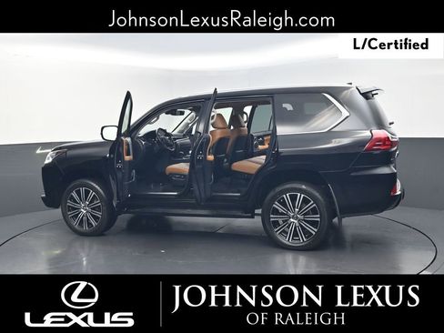 Used 2021 Lexus LX 570 4WD w/ Luxury Package image 39