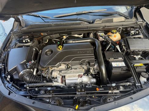 Used 2022 Chevrolet Malibu LT FWD image 24