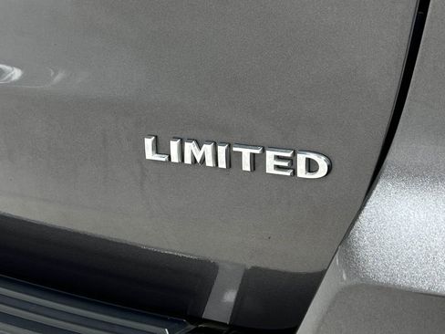 Used 2019 Jeep Grand Cherokee Limited w/ Luxury Group II image 41