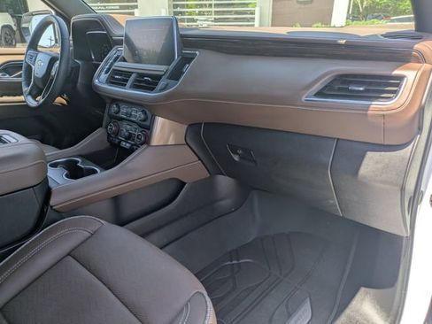 Used 2024 Chevrolet Tahoe High Country AWD/4WD image 29