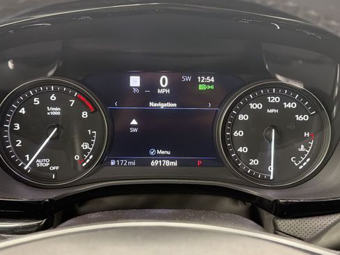 Used 2022 Cadillac XT5 Premium Luxury w/ Technology Package FWD image 24
