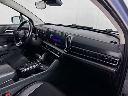 Used 2023 Kia Sportage EX image 29