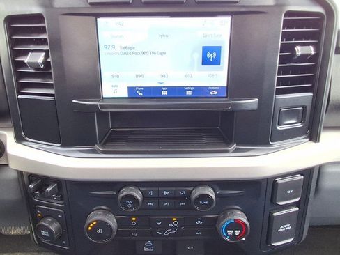 Used 2023 Ford F350 XLT image 17