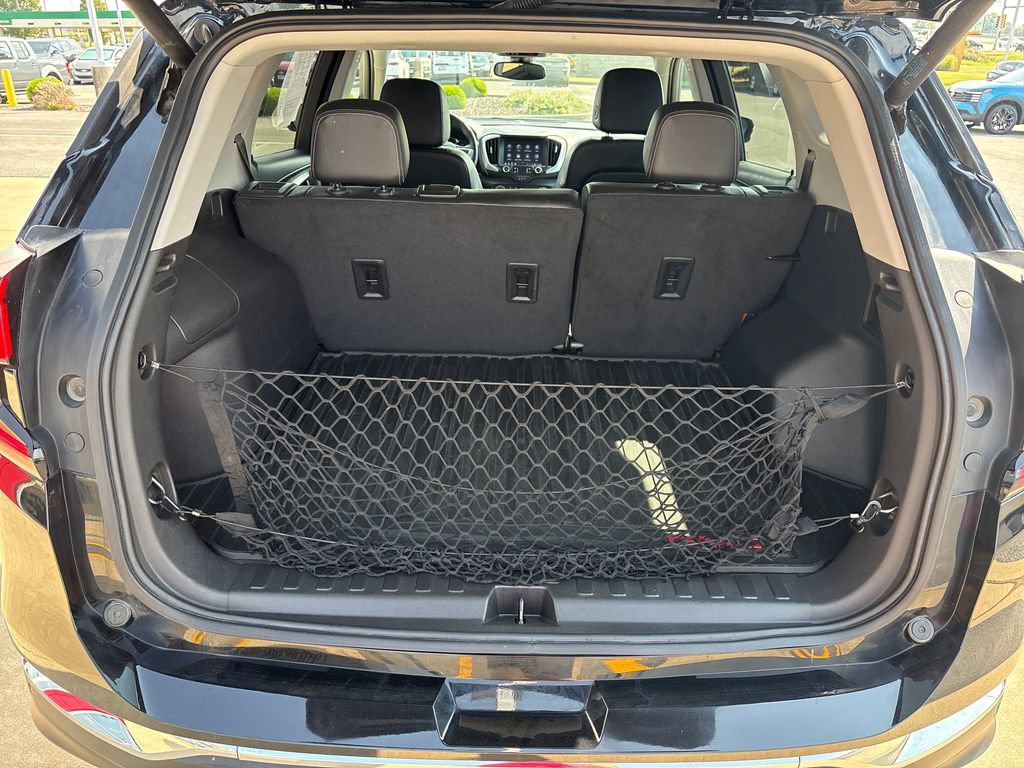 Used 2023 GMC Terrain SLT w/ Tech Package FWD image 23