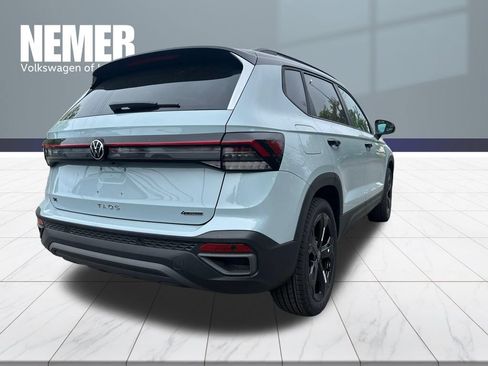 New 2026 Volkswagen Taos SE AWD/4WD image 4