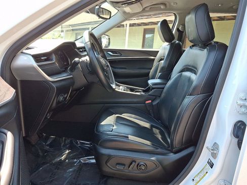 Used 2021 Jeep Grand Cherokee L Limited w/ MOPAR Finishing Package AWD/4WD image 14