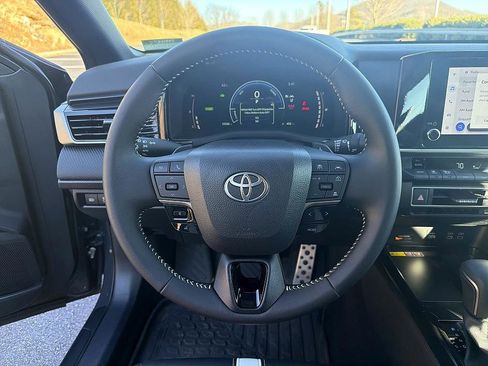 Certified 2025 Toyota Camry SE image 13