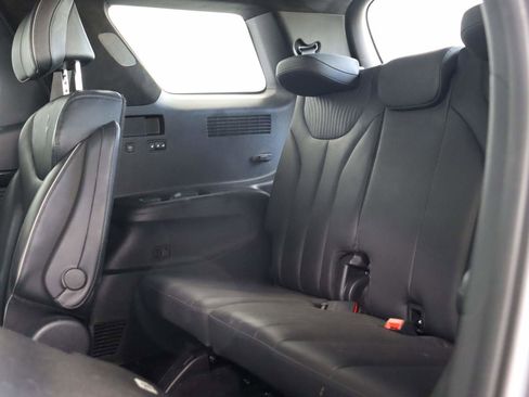 Used 2024 Hyundai Palisade Calligraphy image 18