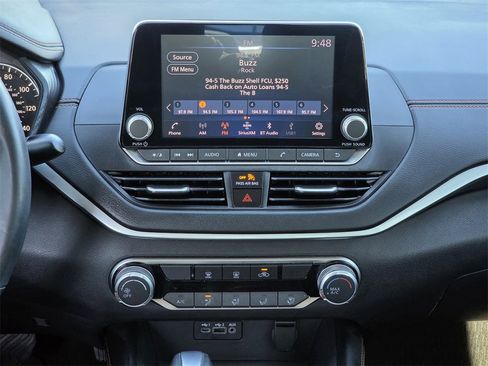 Used 2022 Nissan Altima 2.5 SR image 17