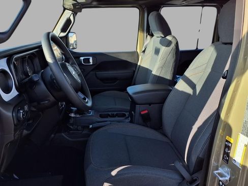 New 2026 Jeep Gladiator Sport image 19