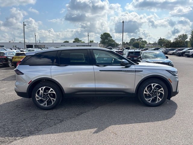 New 2026 Lincoln Nautilus Premier w/ Jet Appearance Package AWD/4WD image 12