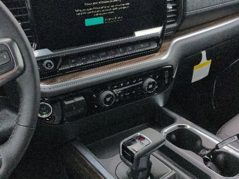 New 2026 Chevrolet Silverado 1500 LT AWD/4WD image 9
