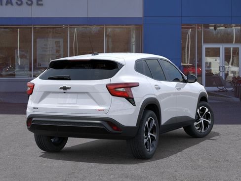 New 2026 Chevrolet Trax RS w/ Driver Confidence Package FWD image 4