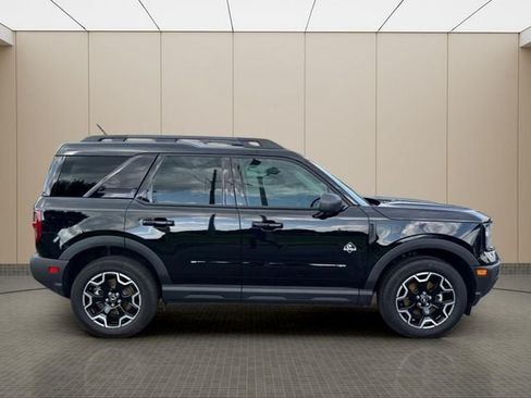 Used 2025 Ford Bronco Sport Outer Banks w/ Outer Banks Tech Package+ AWD/4WD image 13