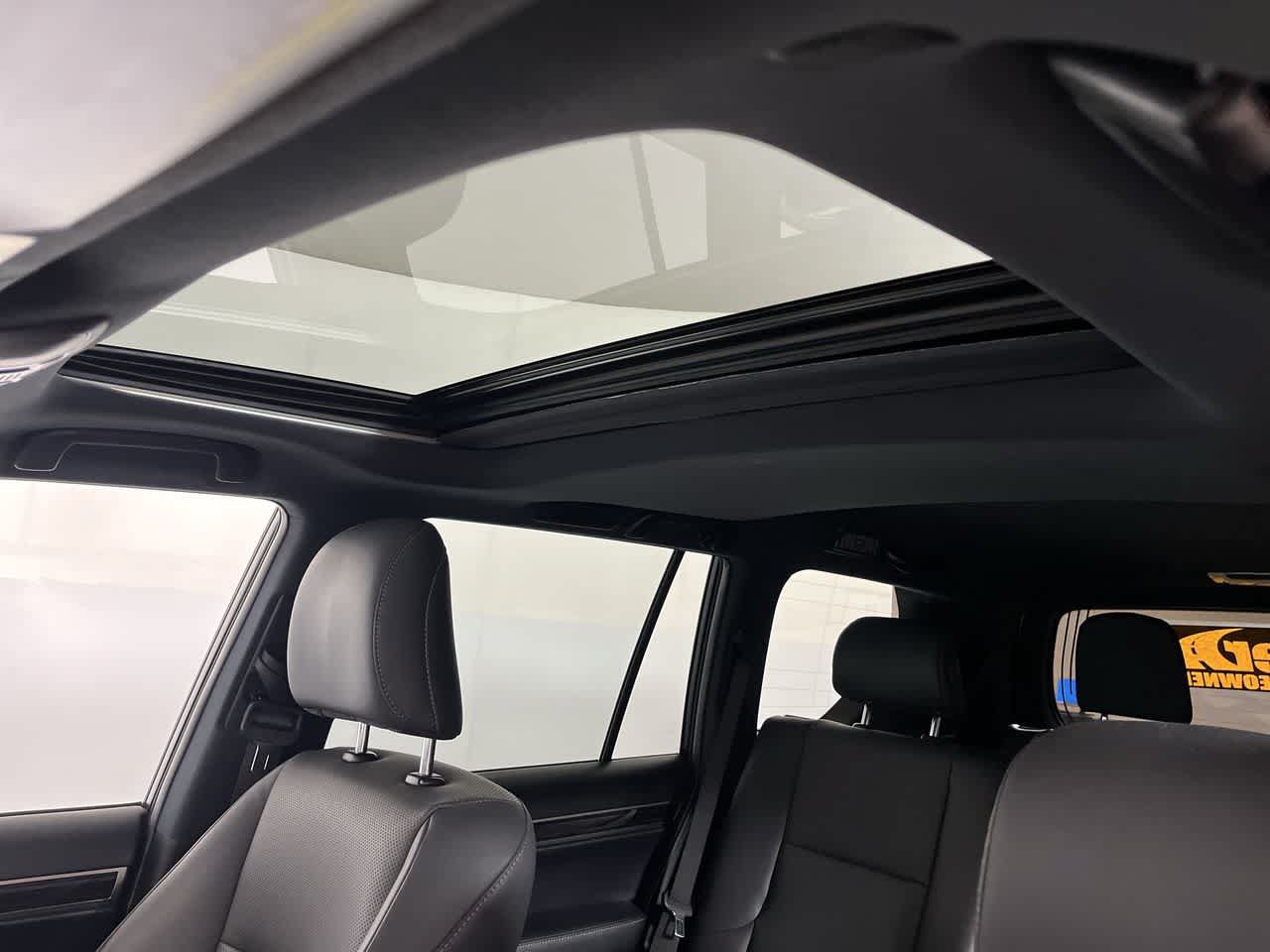 Used 2021 Lexus GX 460 Premium w/ Premium Package AWD/4WD image 25