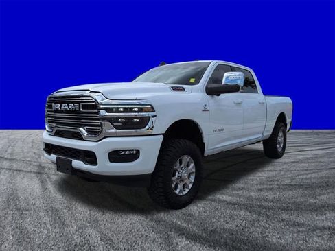 Used 2025 RAM 2500 Laramie AWD/4WD image 8