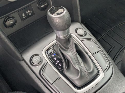 Used 2019 Hyundai Kona SE image 24