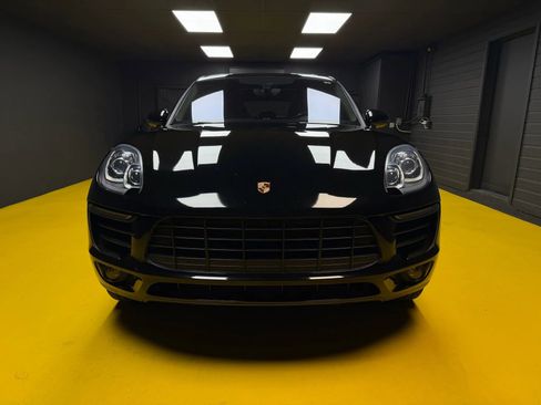 Used 2018 Porsche Macan Sport Edition image 2