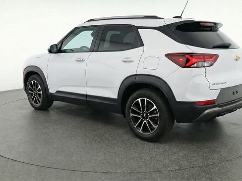 Used 2025 Chevrolet TrailBlazer LT image 6