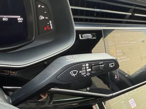 Used 2025 Audi Q7 3.0T Premium Plus image 15