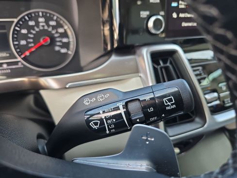 Certified 2022 Kia Sorento EX w/ Panoramic Sunroof Package image 26