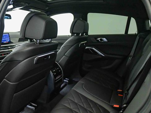 New 2026 BMW X6 xDrive40i w/ Climate Comfort Package image 21