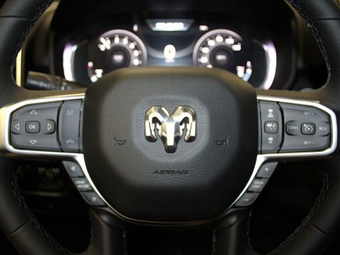 New 2026 RAM 1500 4x4 Crew Cab image 11