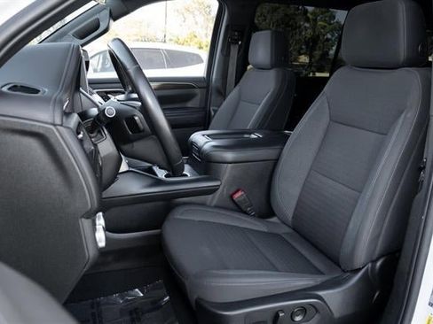 Used 2022 GMC Yukon XL SLE w/ Gmc Pro Safety Plus Package image 56