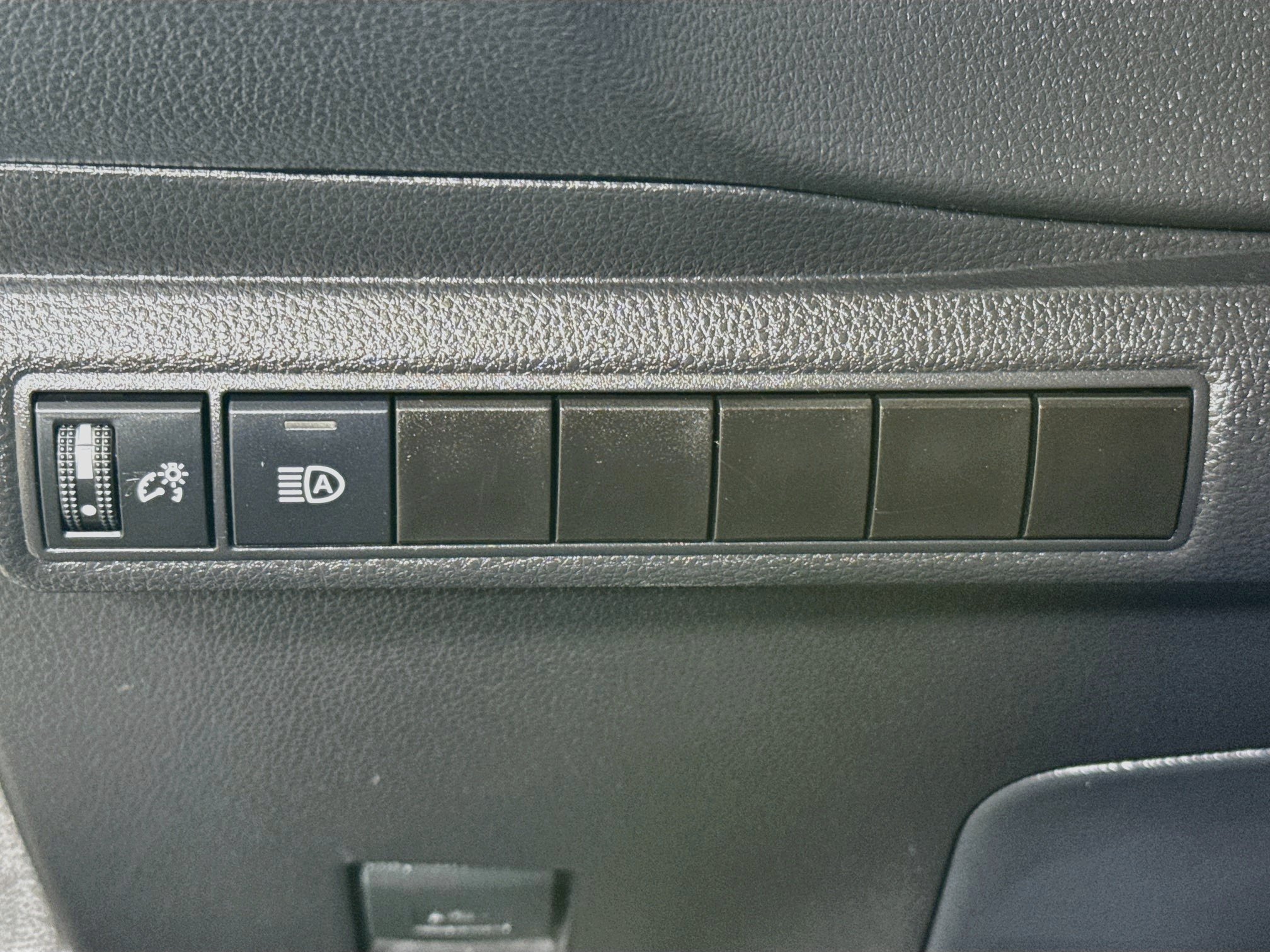 Certified 2025 Toyota Corolla LE FWD image 12