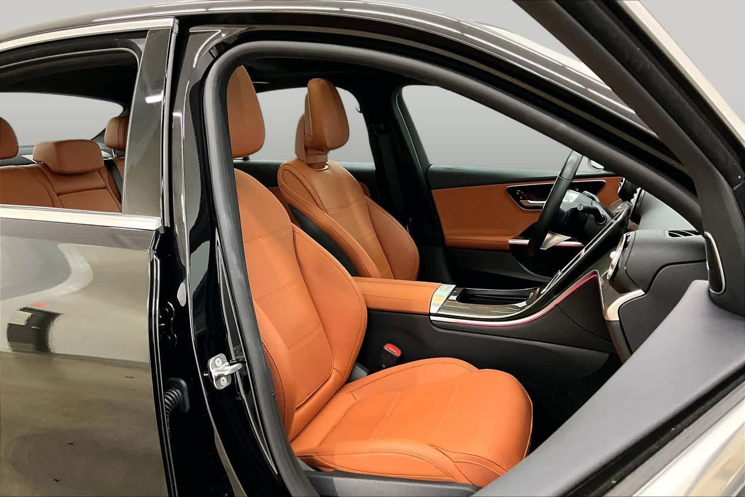 Used 2023 Mercedes-Benz C 300 4MATIC Sedan image 9