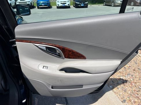 Used 2011 Buick LaCrosse CXL FWD image 23