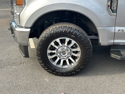 Used 2022 Ford F250 Lariat w/ Lariat Value Package image 13