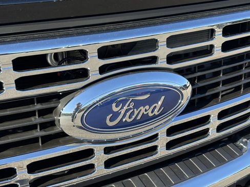 New 2026 Ford F350 XLT w/ FX4 Off-Road Package image 9