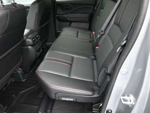 Used 2025 Honda Ridgeline TrailSport image 32