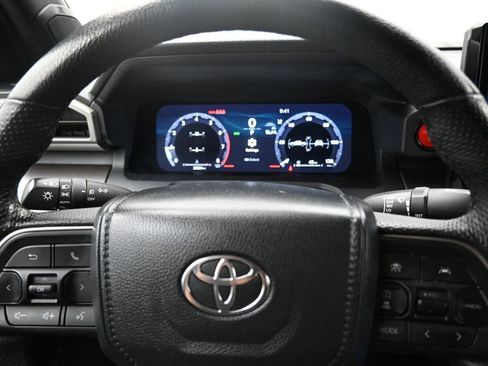 Used 2024 Toyota Tacoma TRD Sport w/ TRD Sport Upgrade Package AWD/4WD image 15