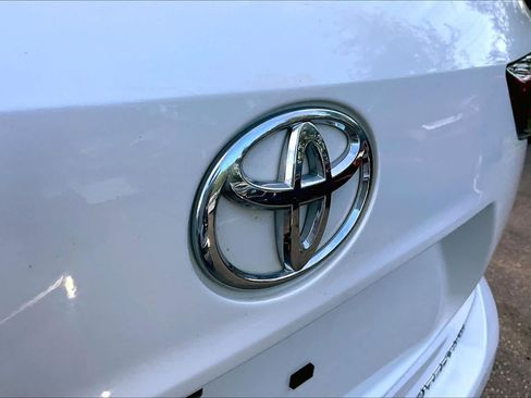 Used 2023 Toyota Highlander Limited AWD/4WD image 30