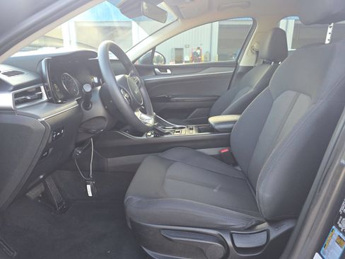 Used 2023 Kia K5 LXS FWD image 3