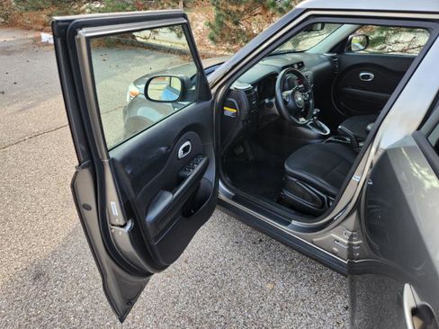 Used 2014 Kia Soul image 26