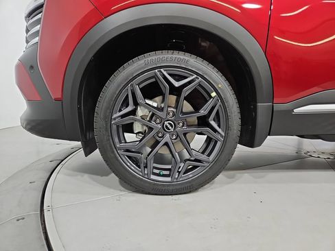New 2026 Nissan Kicks SR AWD/4WD image 24