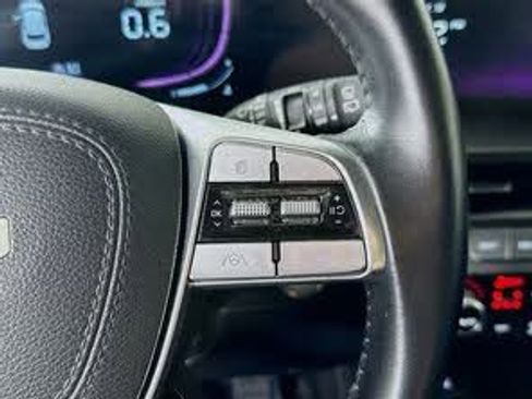 Used 2025 Kia Telluride S FWD image 22