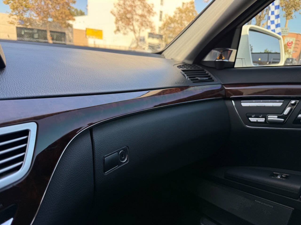Used 2011 Mercedes-Benz S 550 image 53