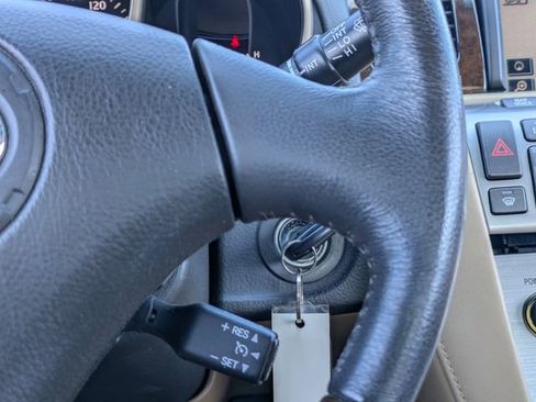 Used 2006 Lexus SC 430 Convertible image 30