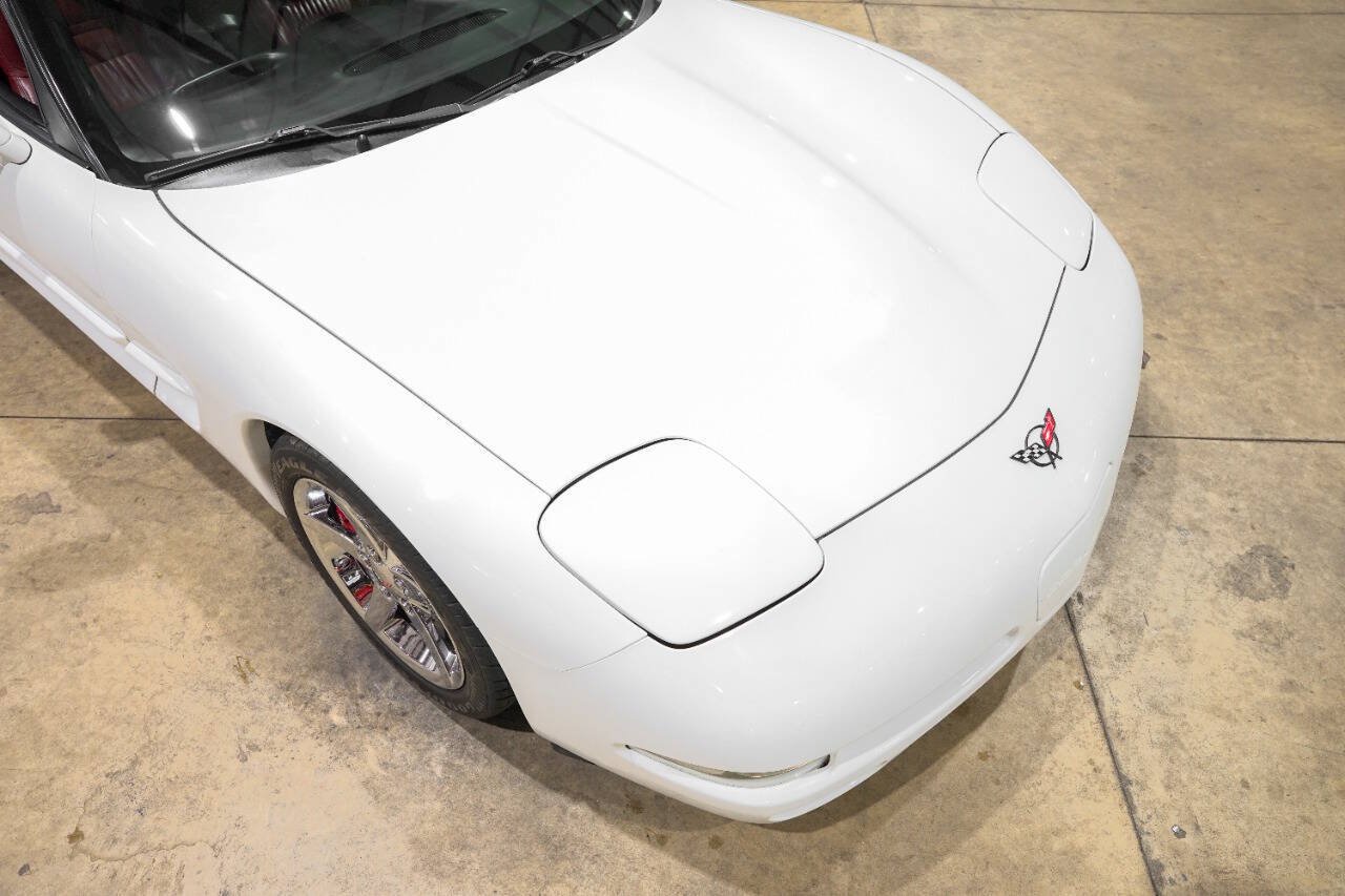 Used 1998 Chevrolet Corvette Coupe w/ Memory Pkg RWD image 18