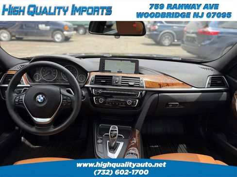 Used 2018 BMW 330i xDrive Wagon AWD/4WD image 26