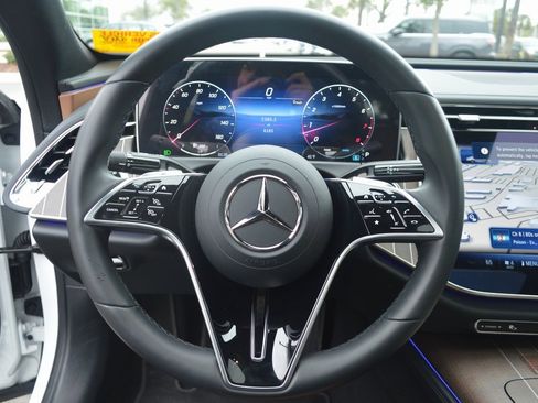 Certified 2025 Mercedes-Benz E 350 4MATIC Sedan image 15