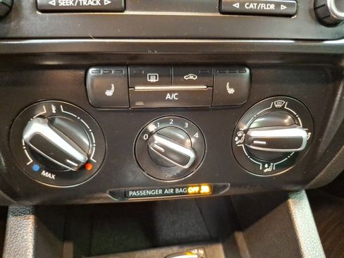 Used 2014 Volkswagen Jetta SE image 21